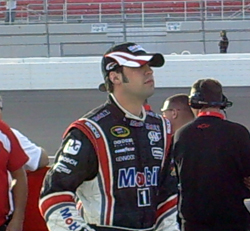 Sam Hornish Jr. waits for his turn to qualify at Las Vegas Motor Speedway on Friday, February 27, 2009 (photo credit: The Fast and the Fabulous)