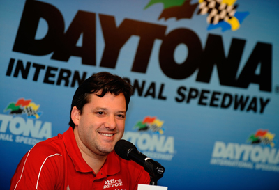 Tony Stewart chats with members of the media during the NASCAR Preseason Thunder Fanfest at Daytona International Speedway. (Photo Credit: Rusty Jarrett/Getty Images for NASCAR)