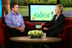 Carl Edwards chats with talk show host Ellen Degeneres (Photo Credit: Michael Rozman/Warner Bros.)